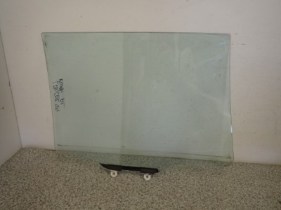 Mitsubishi lancer vii 04- стекло дверь задняя левая фото №1