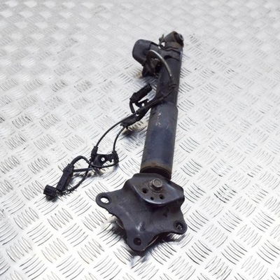 Lexus rx 450h 2018 левая сторона амортизатор задний фото №1