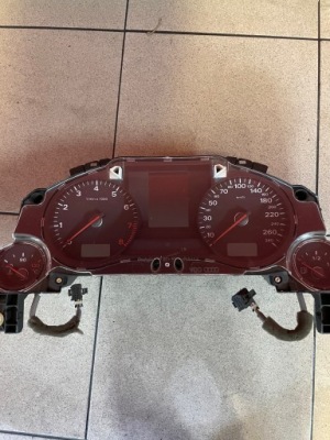 Счетчик приборная панель audi a8 d3 4.2 b 4e0920900e фото №1
