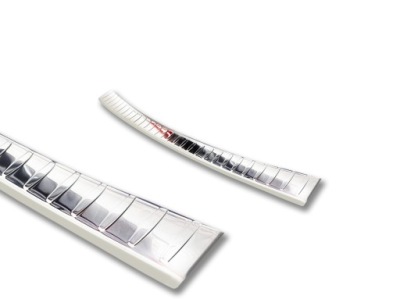 Молдинг стальной накладка na бампер задняя porsche macan фото №1