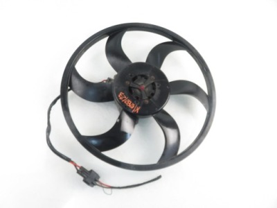 Вентилятор радиатора bmw x1 e84 sdrive 20 d 7588974 фото №1