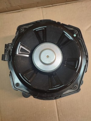 GARSIAKALBIS SUBWOOFER A-KLASA W177 A2478201800 