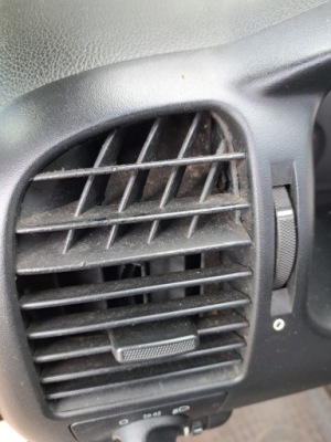 Opel zafira c 12-19r - решётки обдув левая 13432401 фото №1