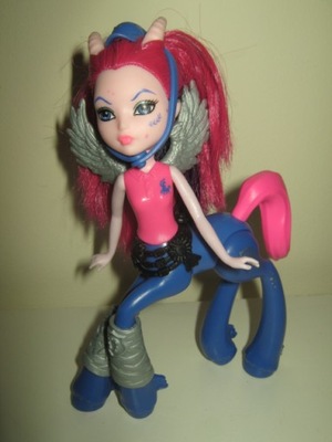 MONSTER HIGH LALKA - KON UPIORNA MATTEL