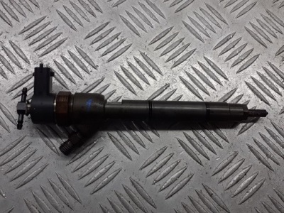 Інжектор форсунка hyundai matrix 1.5 crdi 338002a400 фото №1