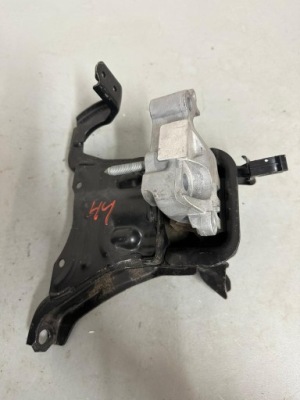 Подушка кронштейн двигуна коробки lexus ux фото №1