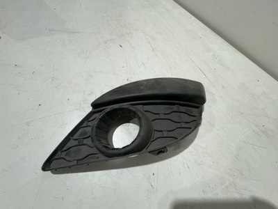 Renault twingo ii 2010 перед сторона левая решётка противотуманной фары фото №1