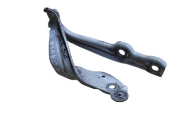 Петля капот правий skoda octavia iii 5e0823302 фото №1