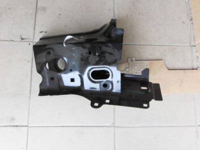 Audi q4 e-tron sportback кронштейн 89e813332 фото №1