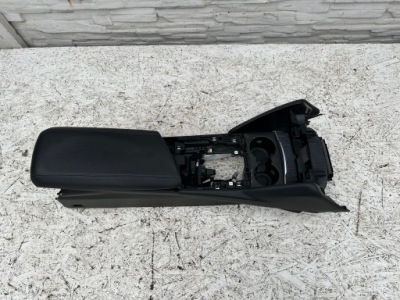 Giulia підлокітник шкіряний тунель фото №1