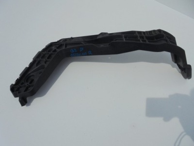 Audi q2 напрямна бампера правий задня 81a807254 фото №1