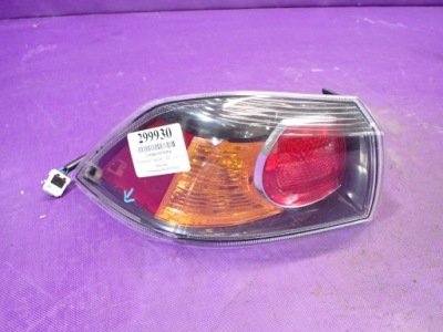 Lancer viii 07- sedan лампа задня ліва задня 11b-212 фото №1