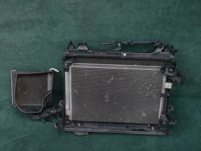 Радіатор гумки jaguar f-pace фото №1