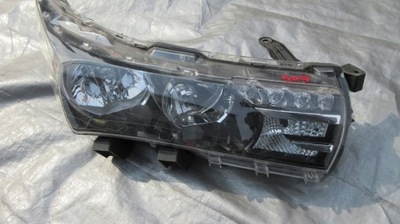 Фара лампа права toyota corolla e18 13- / 507 фото №1