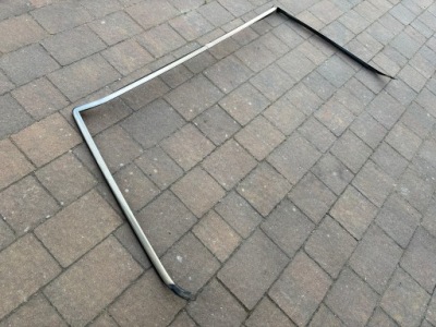 Mercedes w124 e-klasa декори рамка молдинг скло прокладка задній фото №1