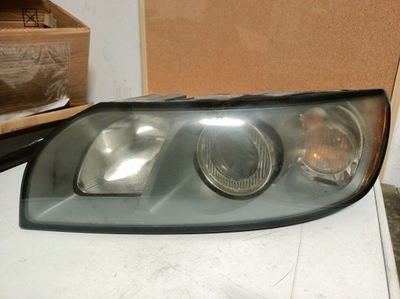 LAMP LEFT FRONT VOLVO V50 30698885  