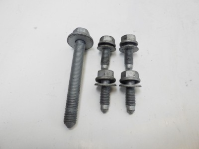 Audi q3 83a f3 2.0 tdi 2021 болты перед фото №1