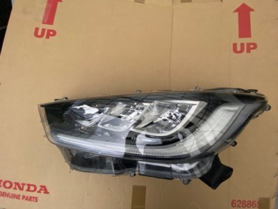 Toyota yaris 4 iv p21 2020- фара ліва full led фото №1