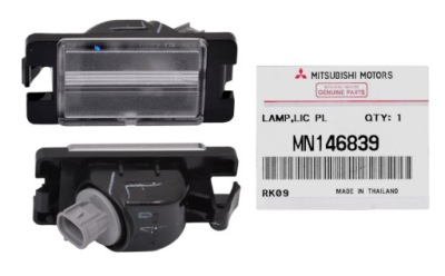 Лампа номерного знака mitsubishi mn146839 фото №1