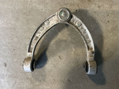 Важіль верхній передній mercedes-benz gl x166 16613 бензин 2014 фото №1