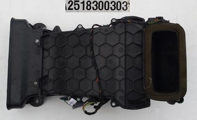 Тунель обдув задня mercedes r 251 w251 2518300303 фото №1