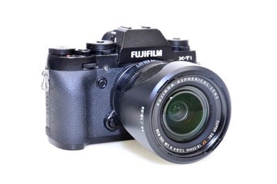 Aparat cyfrowy Fujifilm X-T1 + obiektyw