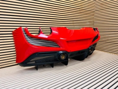 Ferrari f8 tributo бампер дифузор вихлоп задня фото №1