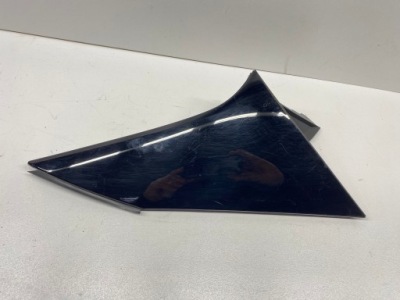 Спойлер крышки задний задняя багажника правый vw id4 id.4 фото №1