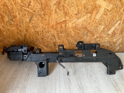 Направляющая бампера правый задняя jaguar f-pace фото №1