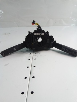 L587 переключатель комбинированный opel corsa e 22914038 фото №1