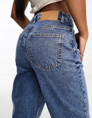 DESIGN SPODNIE MOM JEANS W32