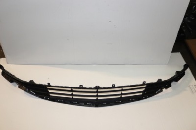Opel mokka x 17- решётка средняя бампера перед фото №1