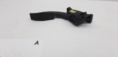 Потенциометр газа opel vectra c 2.2dti фото №1