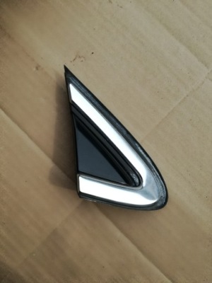 Volvo v40 ii треугольник заглушка крыла правая перед фото №1