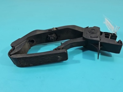 Педаль газа потенциометр mercedes cls c219 a2113000604 3.5 v6 272964 фото №1