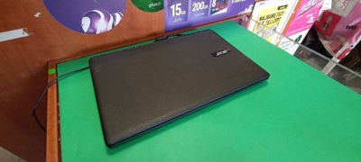 Acer ES1-520 15,6 " AMD E1 4 GB/500 GB