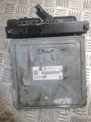 Бортовой компьютер двигателя skoda 03l906023ln фото №1