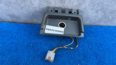 Volvo s80 97-04 rok разъём прикуривателя полка бардачок 9168129 pak20/409wz фото №1