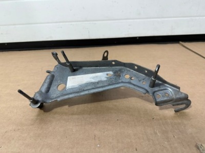 Кронштейн компрессор, кронштейн, каркас mercedes e klasa w213 zk2 фото №1