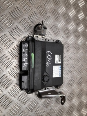Модуль управляющий двигателя toyota prius plus 2014 8966147480 фото №1