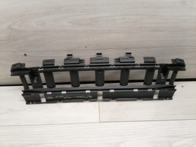 Mercedes w205 направляющая бампера задняя 2a2058852314 фото №1