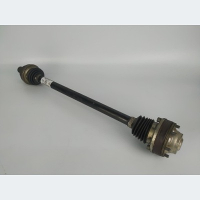 Привідний вал задня vw passat b8 3q0501204b фото №1