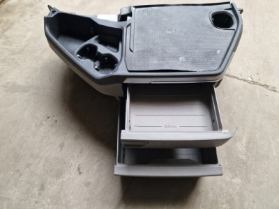 Консоль приборная панель полка ящик scania r s ntg ngs 2083702 фото №1