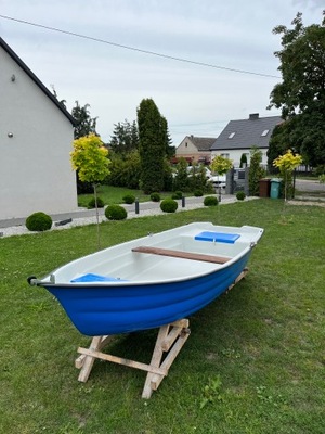 Łódka Łódź lodzie łodzie lodka lodz wiosłowa wędkarska