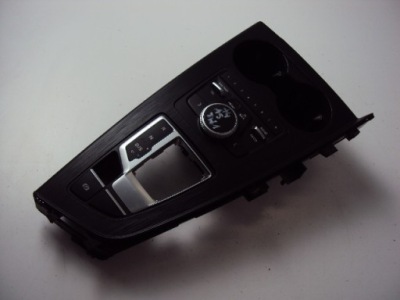 Панель туннель средний audi a4 b9 a5 2016- фото №1