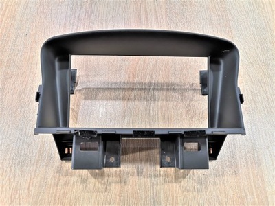 Рамка навігації chevrolet cruze фото №1