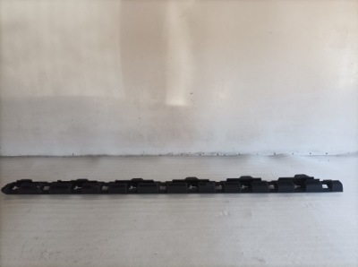 Кронштейн накладки порога левая vw passat b8 фото №1