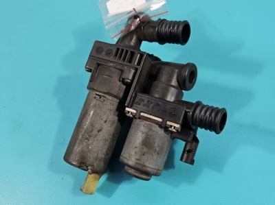 Клапан води bmw x3 e83 електроклапан 8369807 фото №1