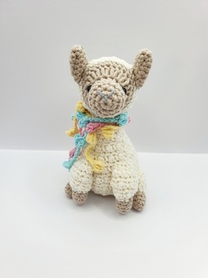 Lama no drama wykonana na szydełku rękodzieło amigurumi