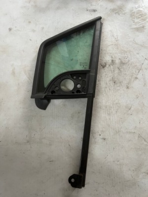 Peugeot partner iii iv 19- стекло дверь левая перед 2019 малый фото №1